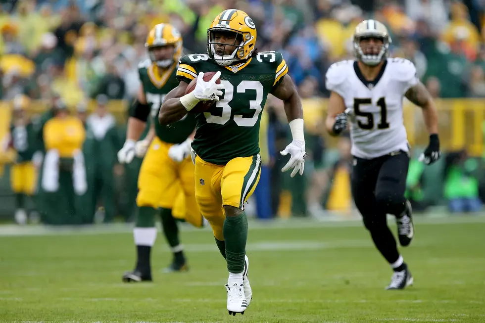 Green Bay Packers&#8217; Aaron Jones Flashes El Paso Some Love After Touchdown
