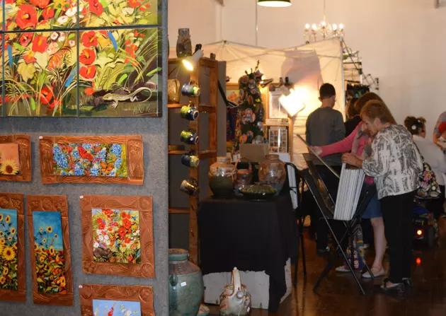 Find Unique Christmas Gifts at the Annual Las Artistas Art &#038; Fine Crafts Show