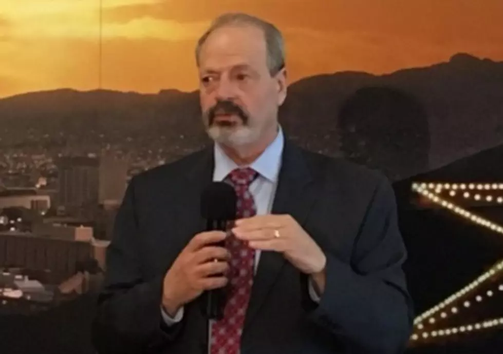 Former El Paso Mayor Oscar Leeser Wants His Old Job Back