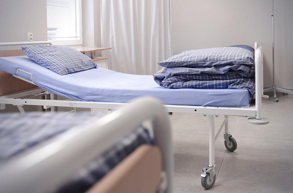 Number of Available ICU Beds Drops to 8 Over the Weekend