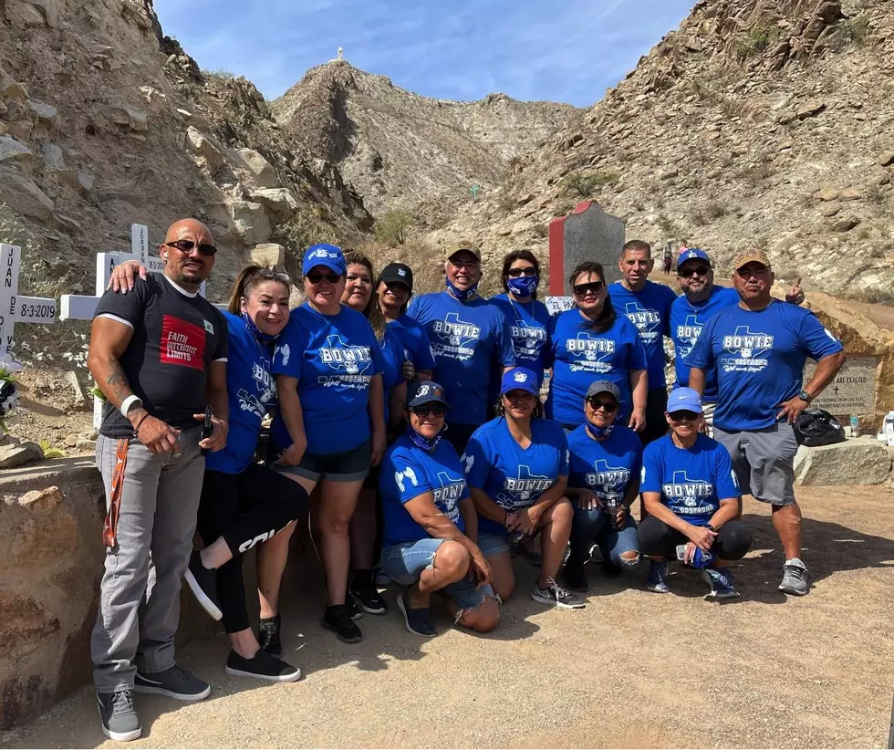 Bowie Alumni Touch Up Crosses Of Aug 3 Victims At Mt Cristo Rey