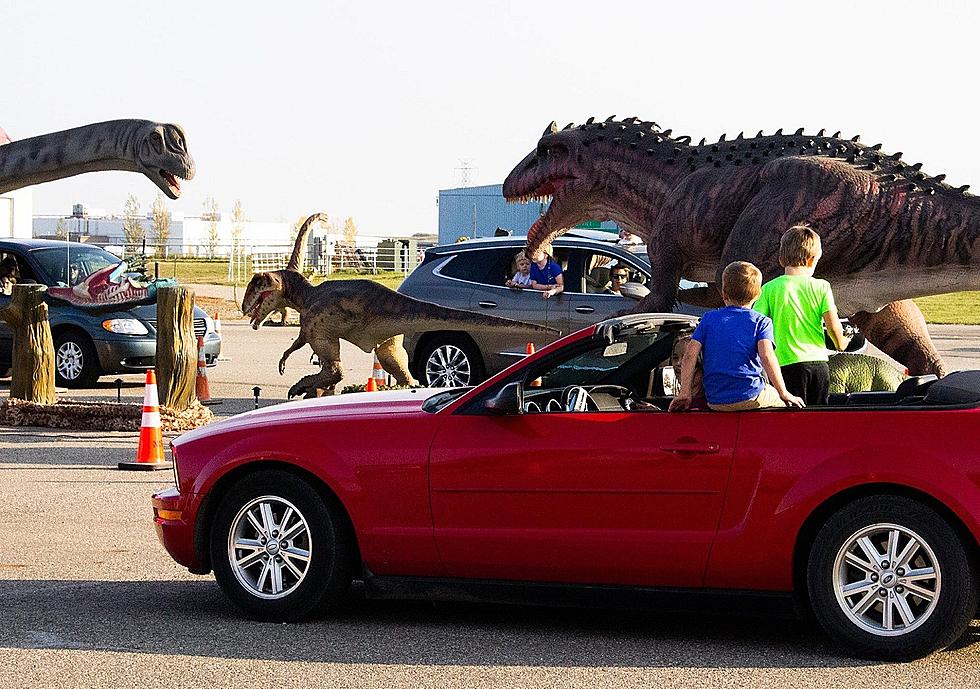 El Pasoans Can Take a Drive Back in Time at Dino-mite Drive-Thru