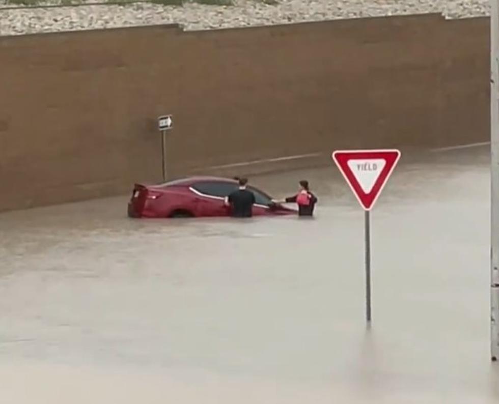 Unbelievable Video Of El Paso Flooding On McRae