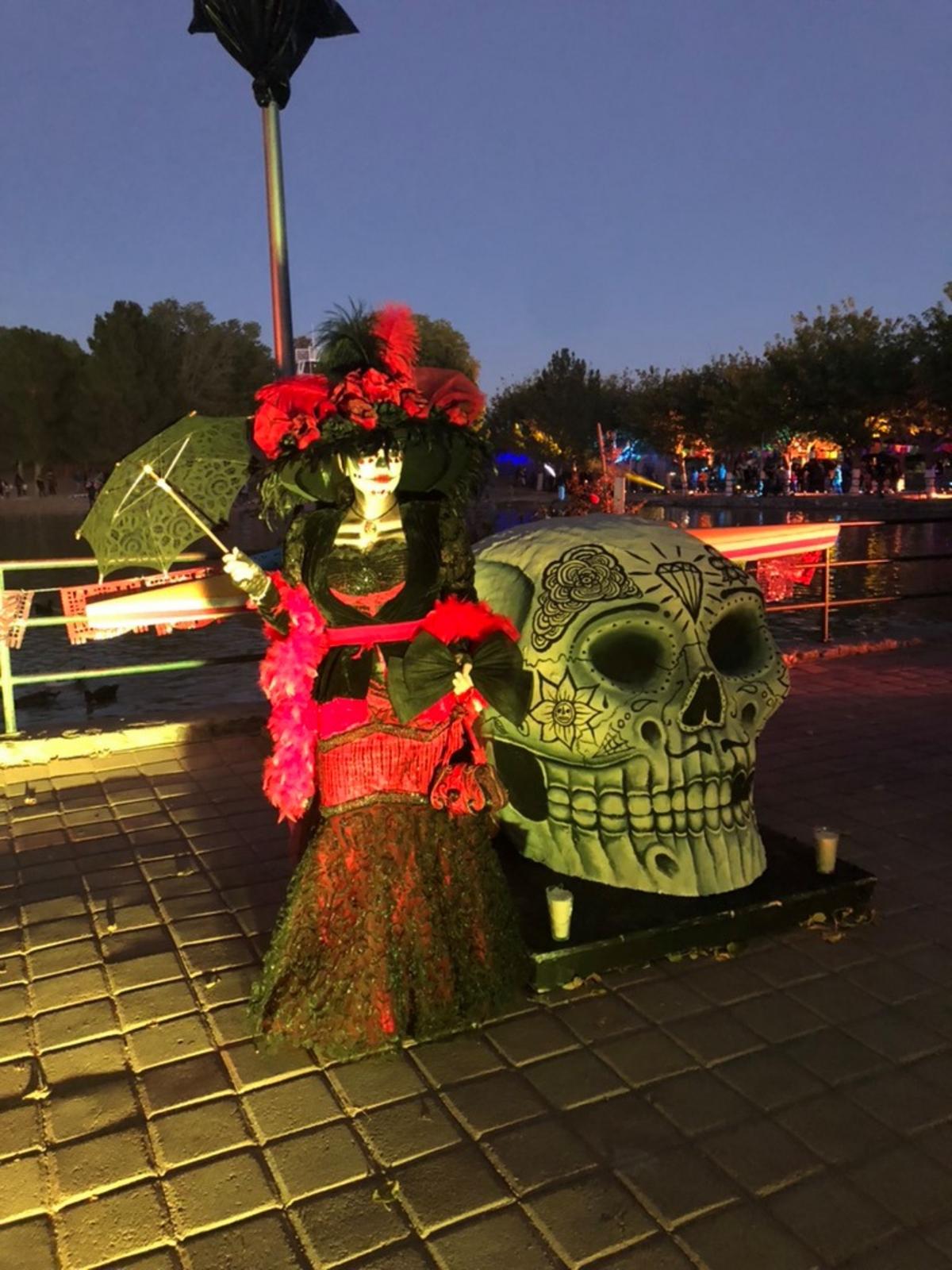 Calaca Dancing Meet La Calaca Maldonado On The El Paso Streetcar This Weekend