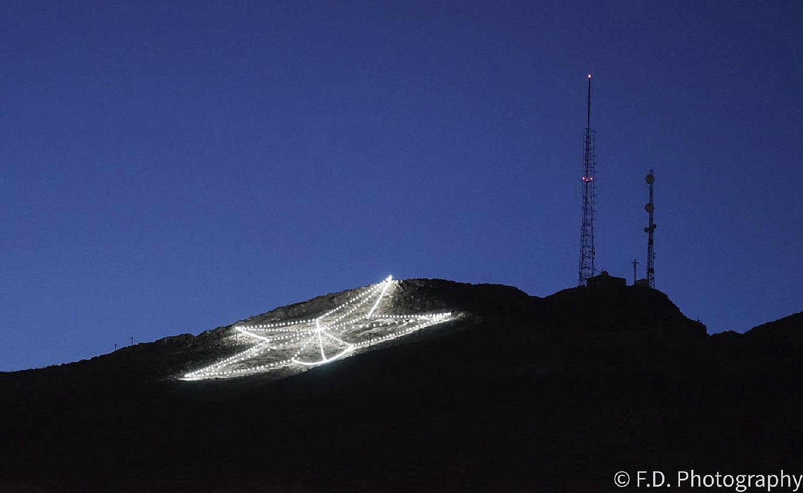 Why the El Paso Star on the Mountain Has Gone Dark This Time