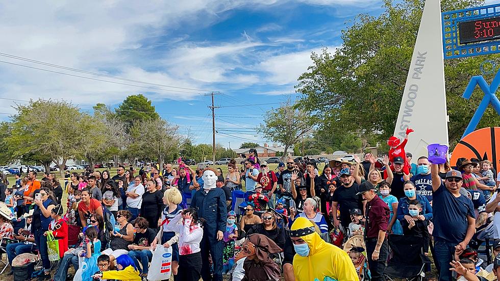 El Paso’s Halloween Parade Returns W/ Huge Crowds & Cool Costumes