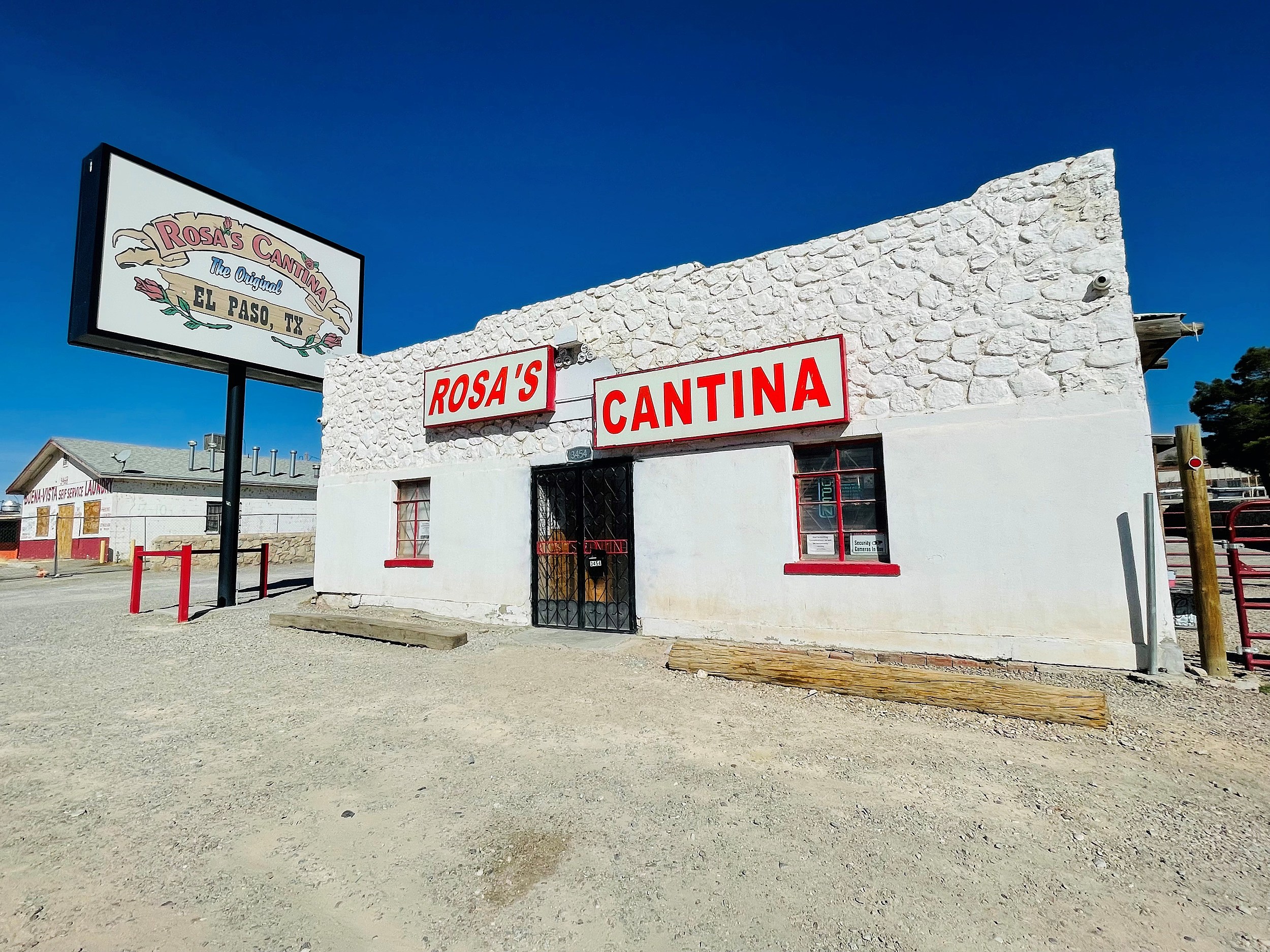 The True Story Behind Rosa's Cantina & The Marty Robbins Song