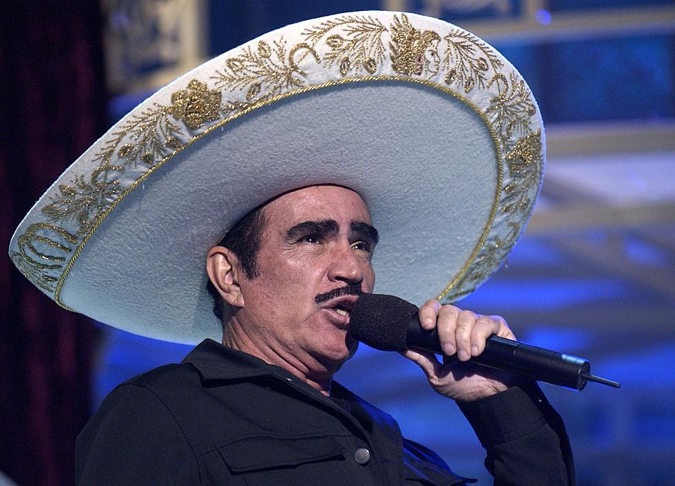 El Paso Fans Mourn “El Rey” Of Mariachi Music Vicente Fernandez