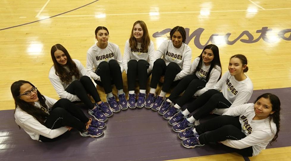 Aaron Jones Gifts Shoes to Burges Varsity Girls’ Basketball Team