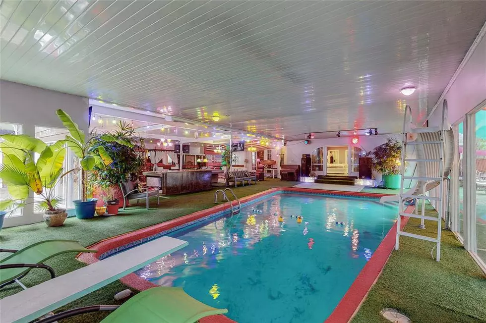 This Texas Home Is What Would Happen If An 80s Child Won The Lottery