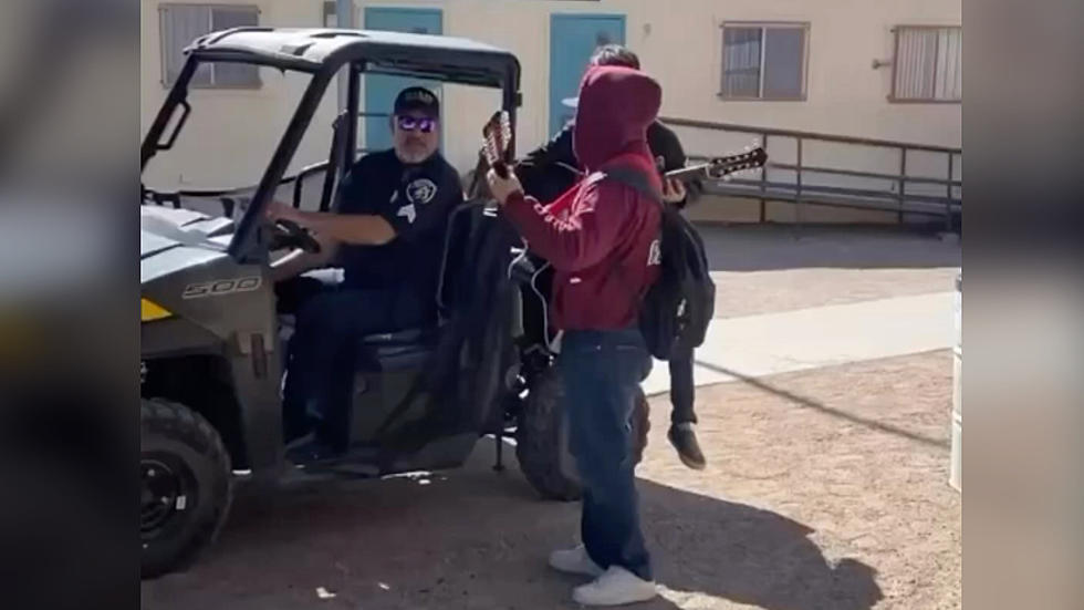 Santa Teresa Security Officer & Teens Singalong Caught On Video