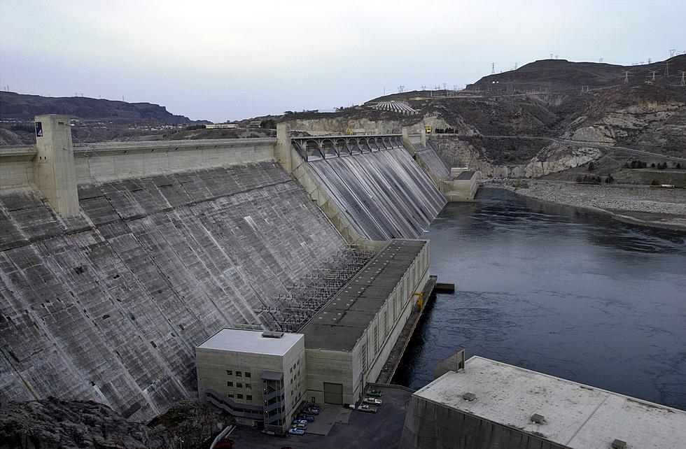 Earthquake Shakes Grand Coulee Dam