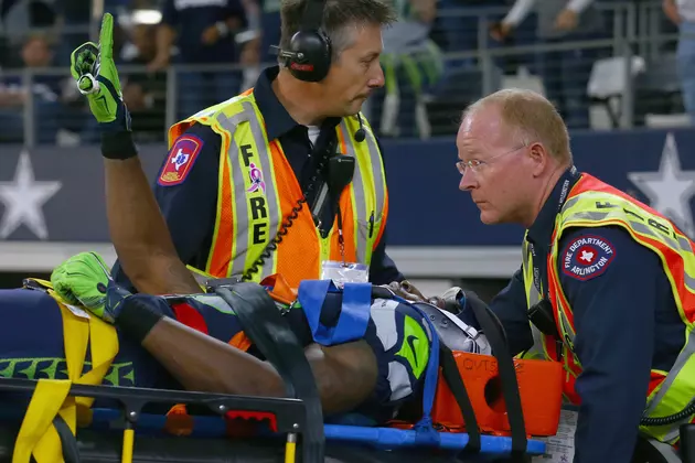 Seahawks&#8217; Lockette Needs Surgery After Blindside Hit