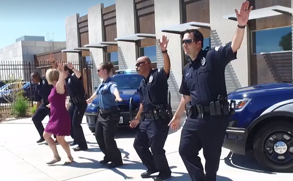 Watch Pasco PD Dance ‘The Lean’ with Local Kids [VIDEO]