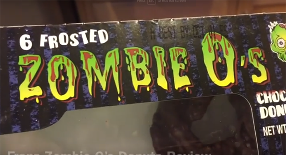 Are These “Zombie O’s” Halloween Donuts Good? [REVIEW]