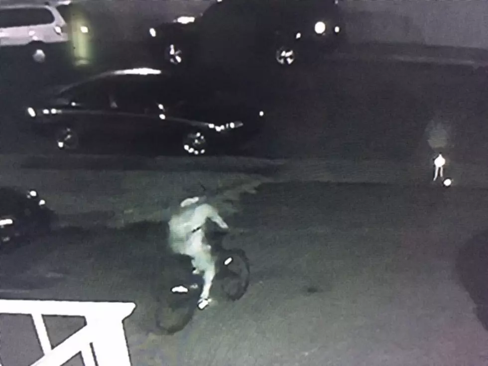 Help Kennewick PD Catch These Overnight Bike Thieves
