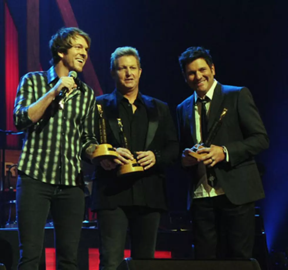 Behind The Curtain with Rascal Flatts [VIDEO]