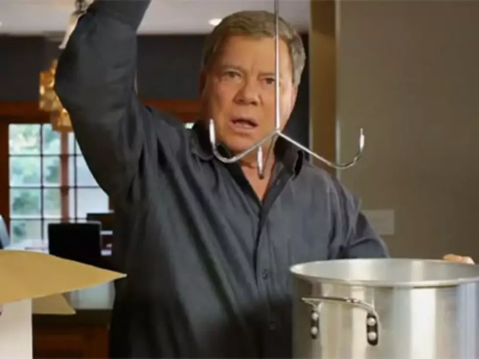 William Shatner Gives Turkey Fryer Lesson [VIDEO]