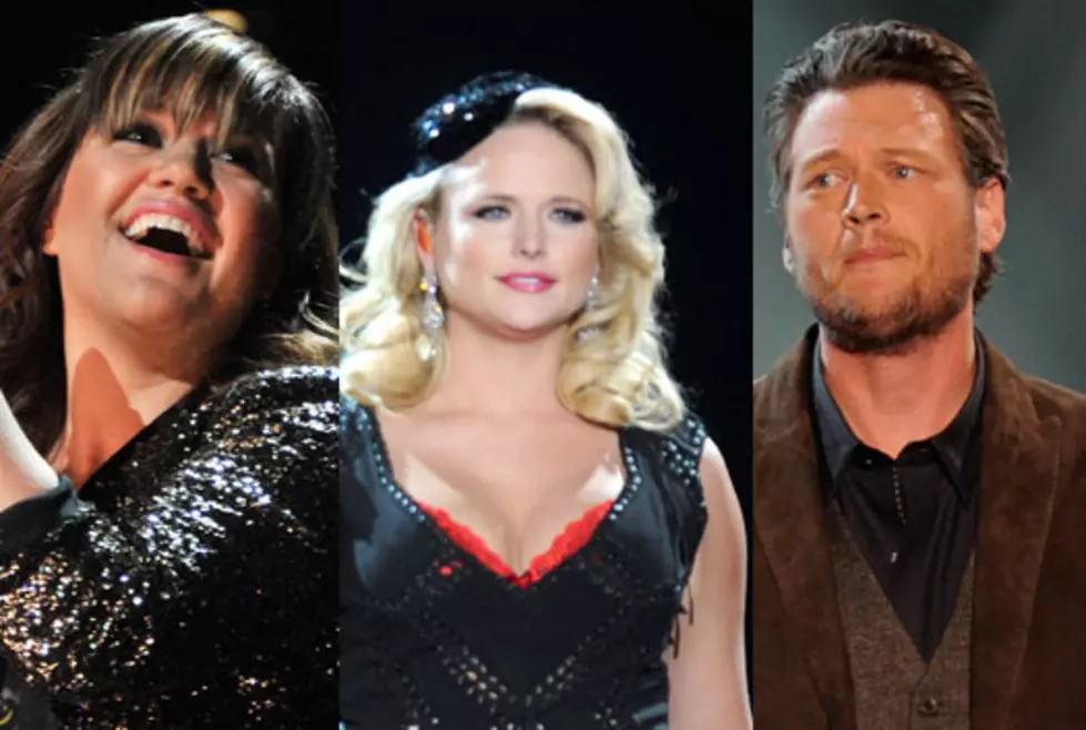 Miranda Lambert and Kelly Clarkson Crash Blake Shelton Concert [VIDEO]