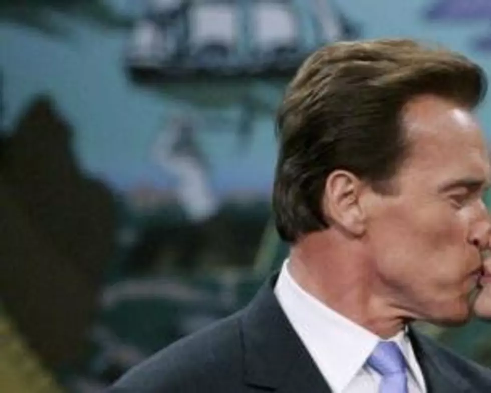 Guess Who Arnold&#8217;s Kissing!
