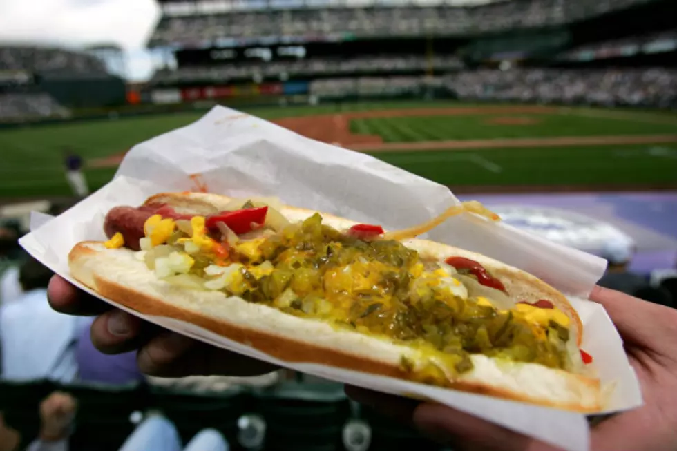 Where to Get a Chicago Dog [VIDEO]