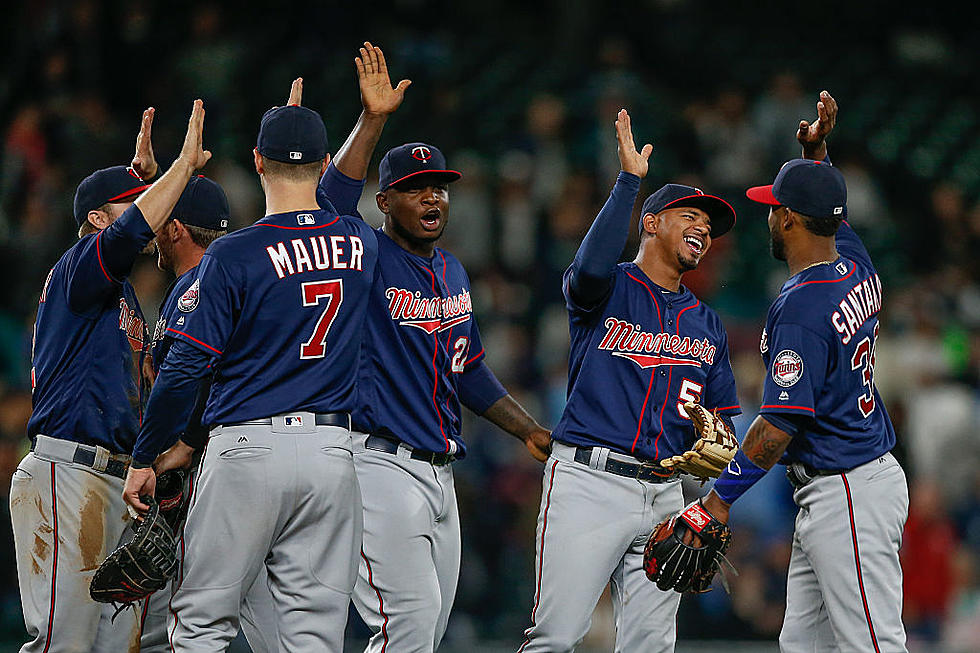 Twins Win as Game Ends on This Bizarre Double Play [Watch]