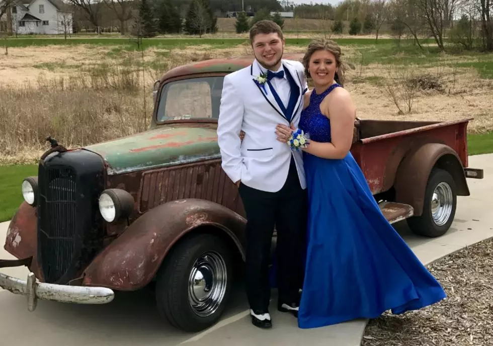Congratulations To The Winners Of 98.1’s Prom Photo Contest