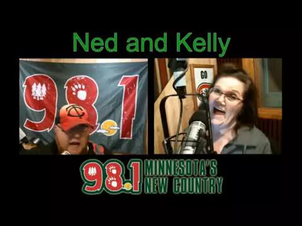 Kelly &#038; Ned Sing Happy Birthday To T Graham Brown [WATCH]
