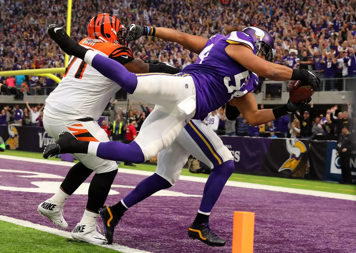 Vikings Dominate Bengals to Claim NFC North Title
