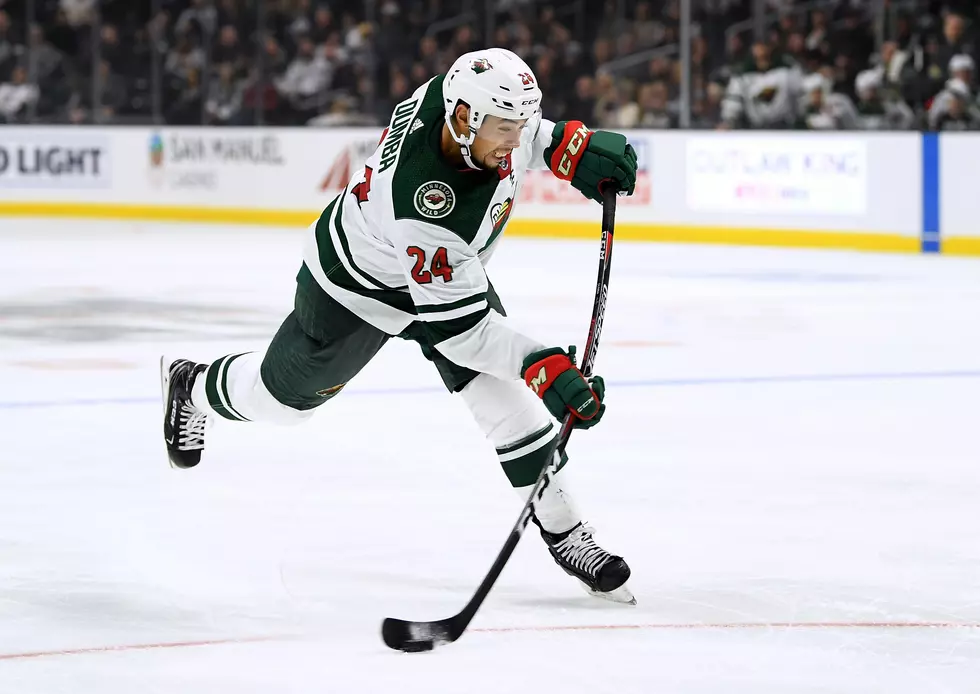 Wild Player Matt Dumba Helps a Minnesotan on the Side of the Road