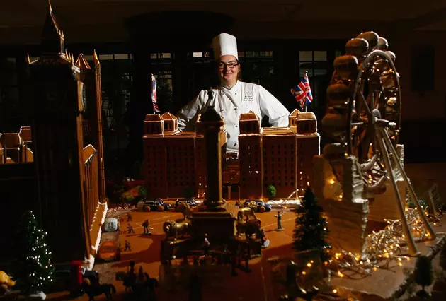 WTFood: Dining Inside a Life-Size Gingerbread House?