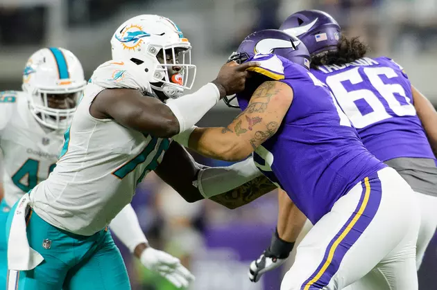 Vikings Face Dolphins Today U.S. Bank Stadium