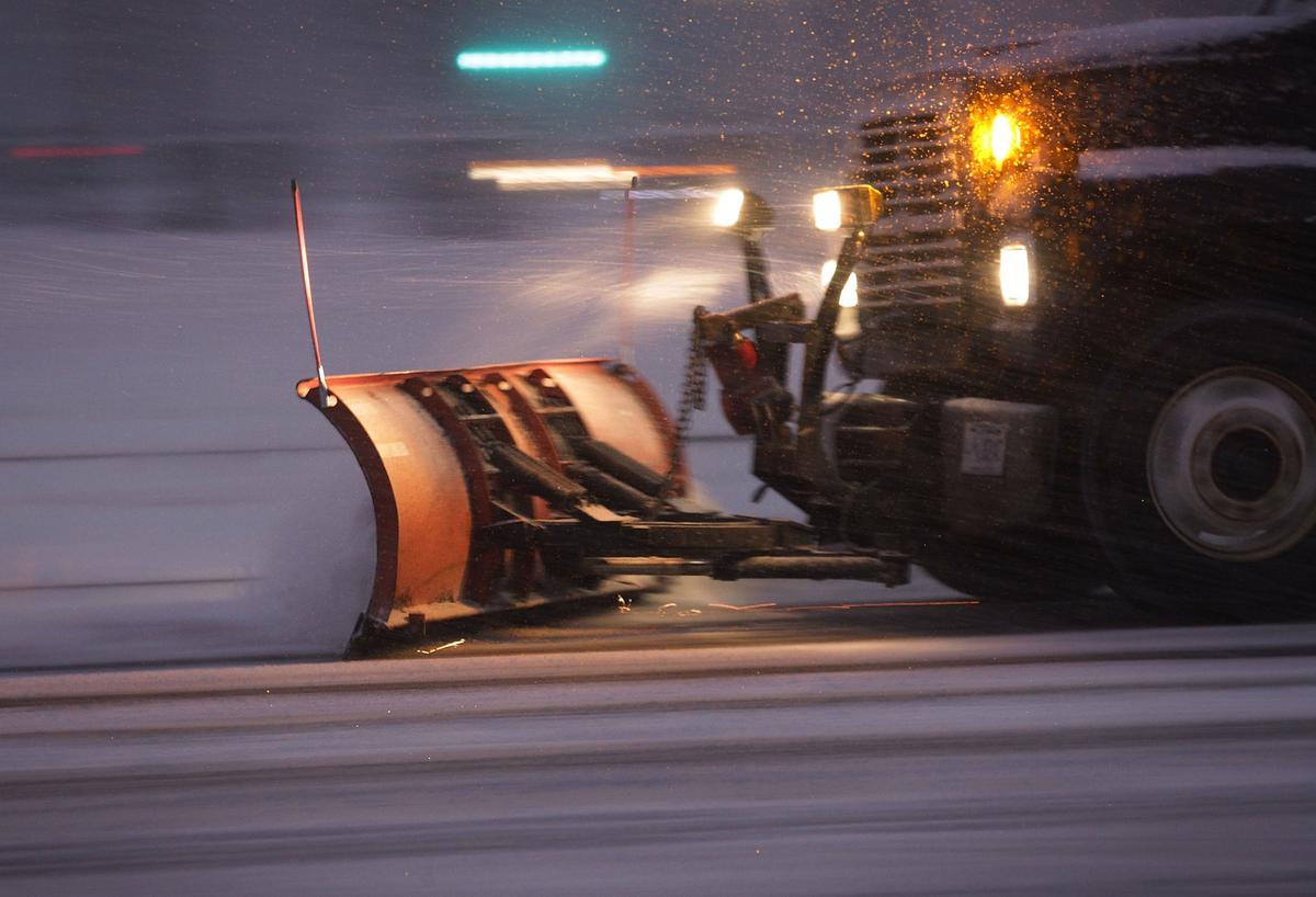 Season's First Significant Snowfall Factor in Hundreds of Crashes