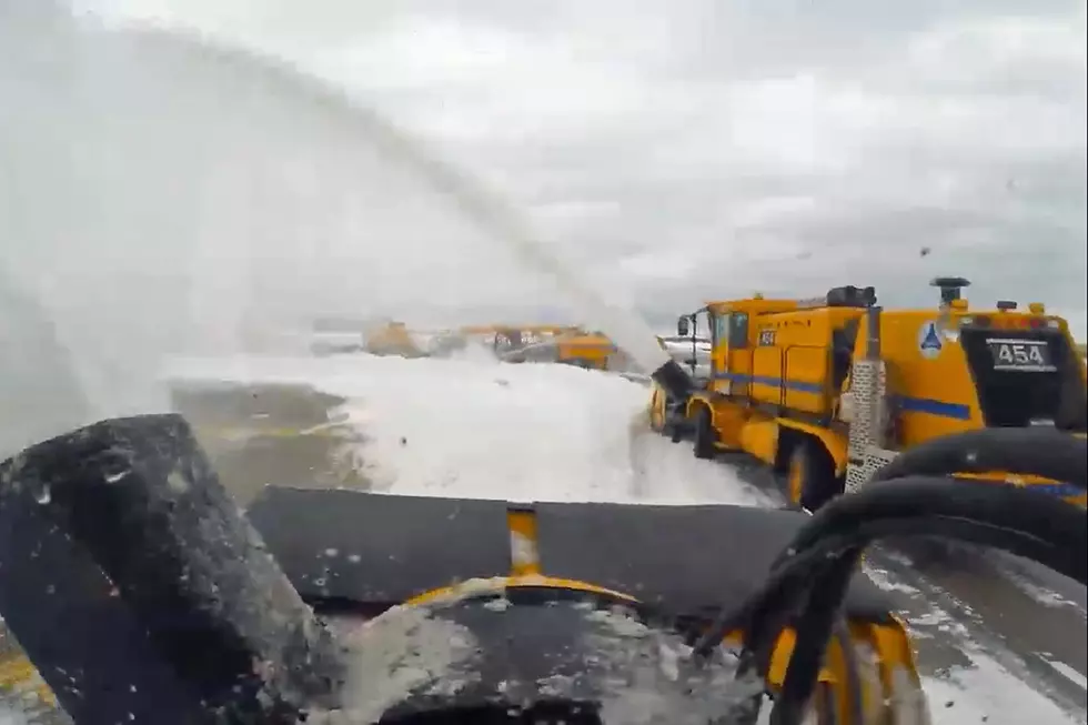 Watch Snow Removal from MSP Runways