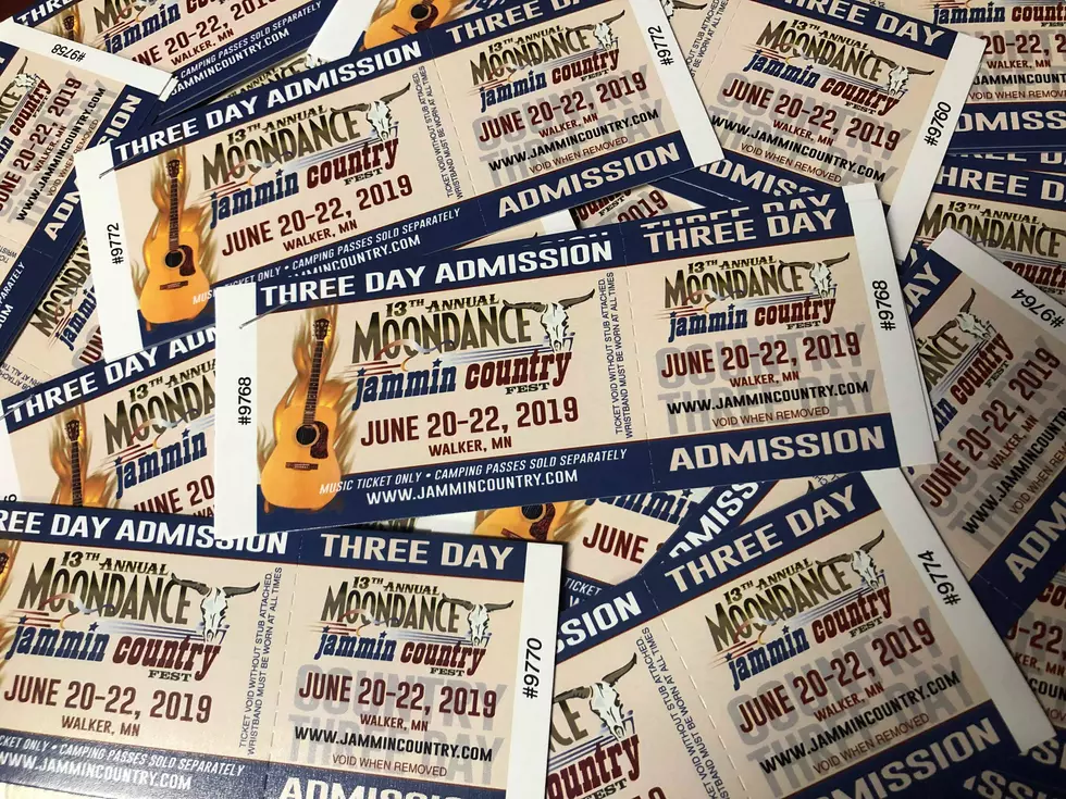 Play &#8216;Ticket Tag&#8217; to Win Moondance Jammin Country Fest Tickets