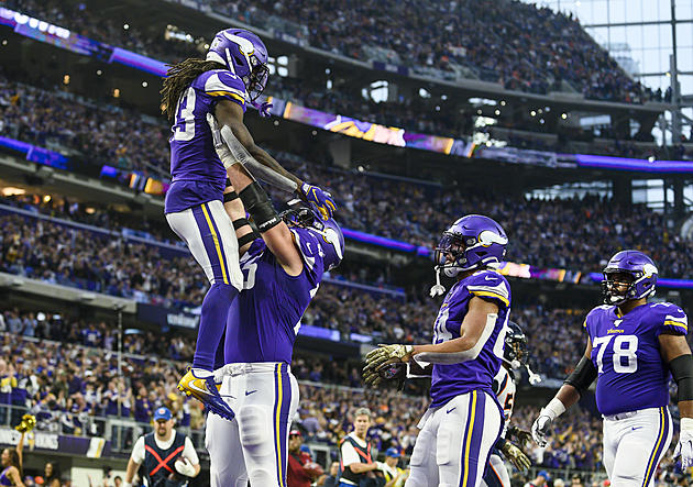 Vikings Overcome 20-0 Deficit at Half to Beat Broncos