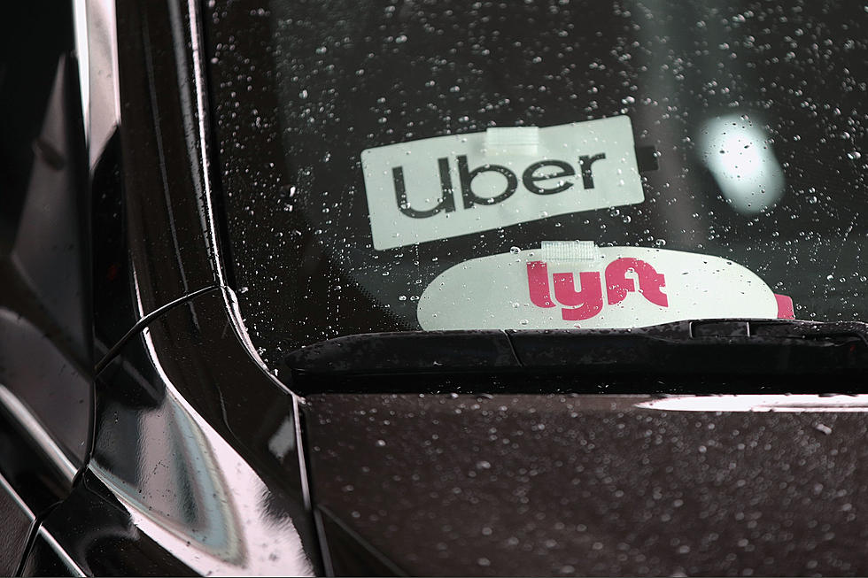 Pre-Book That New Year’s Eve Uber or Lyft Ride to Avoid Paying More