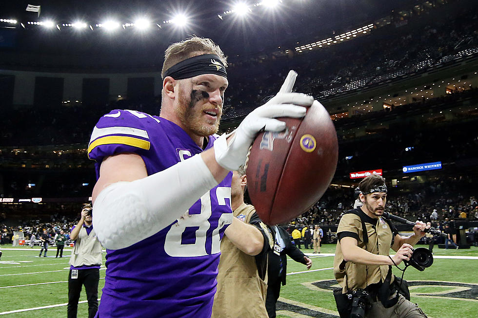 Kyle Rudolph’s Game Winning Gloves For Charity Just Sold on Ebay