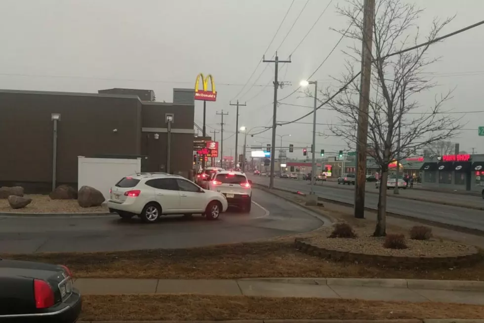 St. Cloud Good Samaritan Helps Truck Driver Get a Bite to Eat