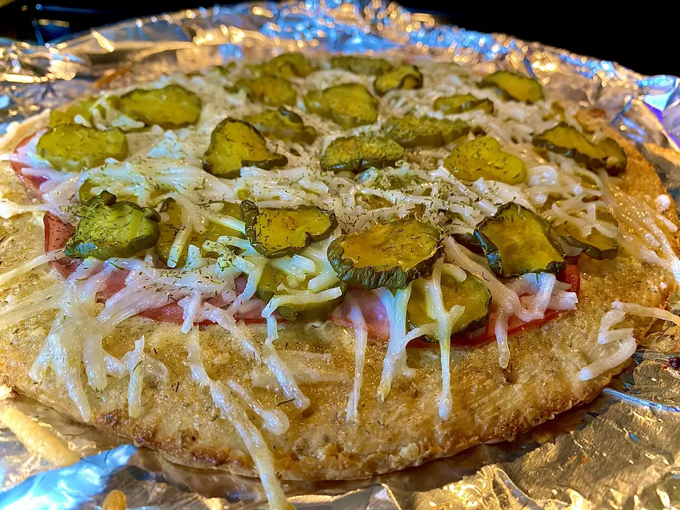 How To Make Mouth Watering Minnesota-Style Dill Pickle Pizza