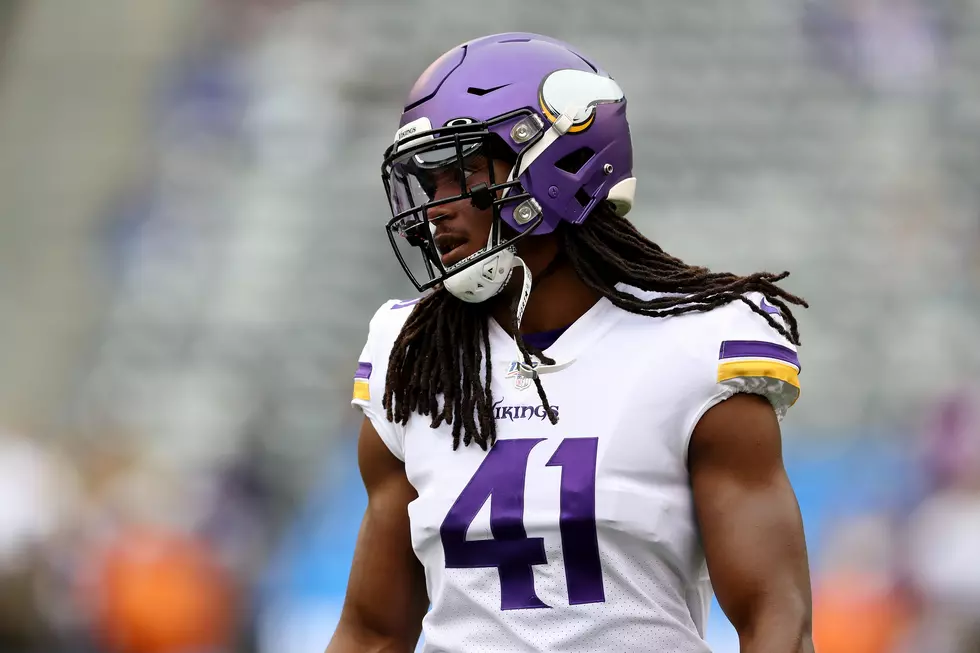 Vikings Sign Harris, Release Preseason Schedule