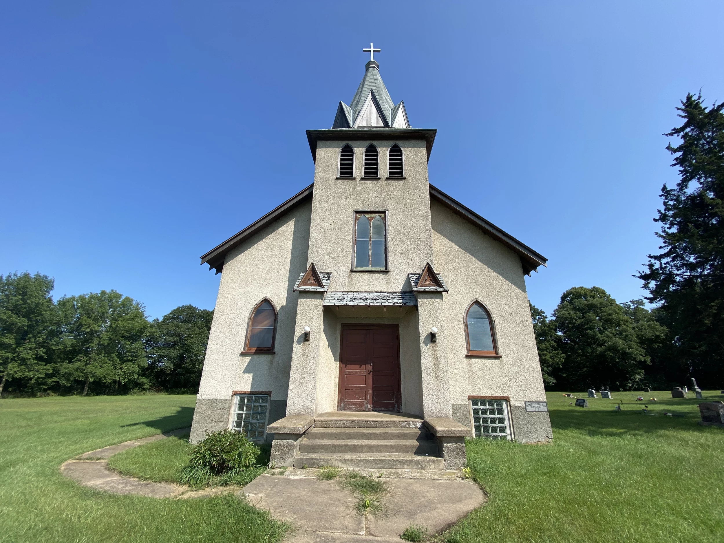 This Abandoned Church in Elmdale is a Mystery to Local Historians