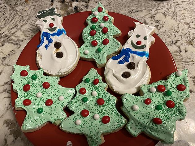Kelly&#8217;s Delicious Royal Icing For Holiday Cookies 2020