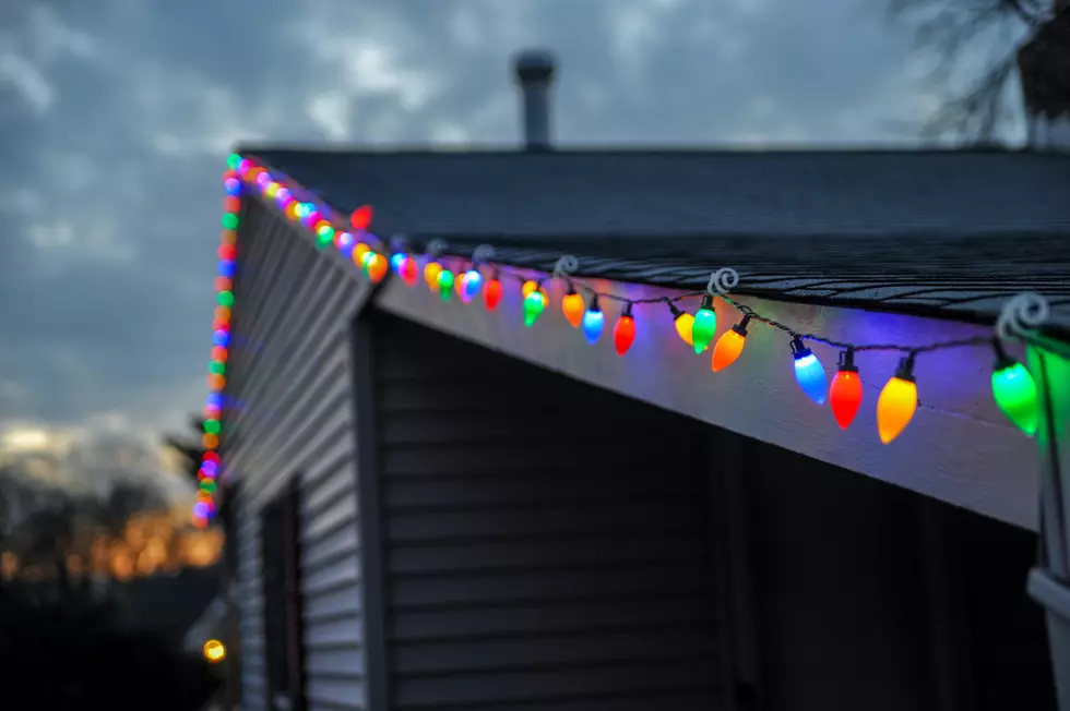 Musical Christmas Lights On Display in Freeport