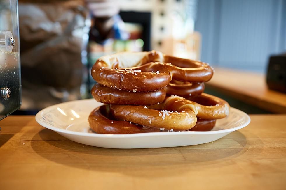 Pretzel Maker in St. Cloud Giving Away Free Pretzels Today (Apr. 26th)