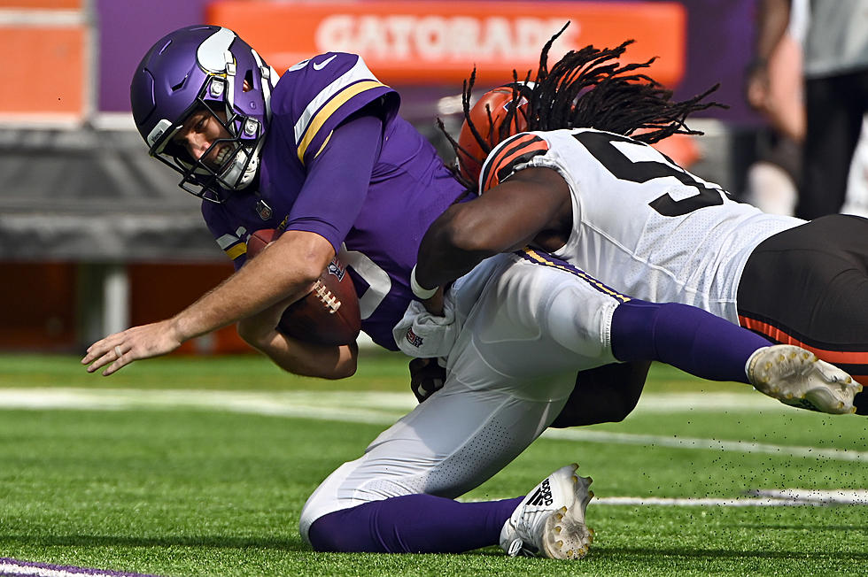 Minnesota Vikings Dominated by Cleveland Defense in 14-7 Loss