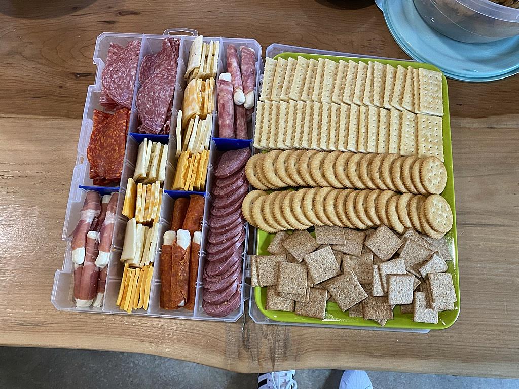 Make Minnesota Christmas Parties Easy: Bring a Snackle Box