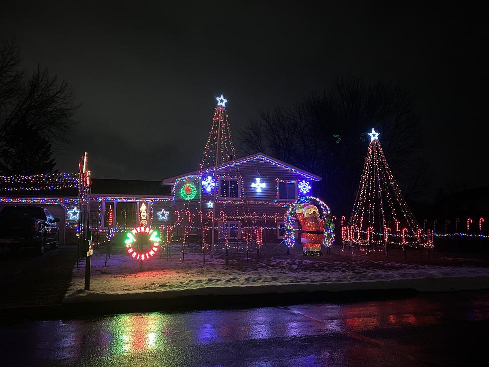 Mesmerizing Christmas Light Display Set Up in Waite Park