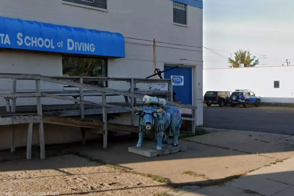 Minnesota Found! A Scuba Diving Blue Ox Looks Like Its Ready For Adventure