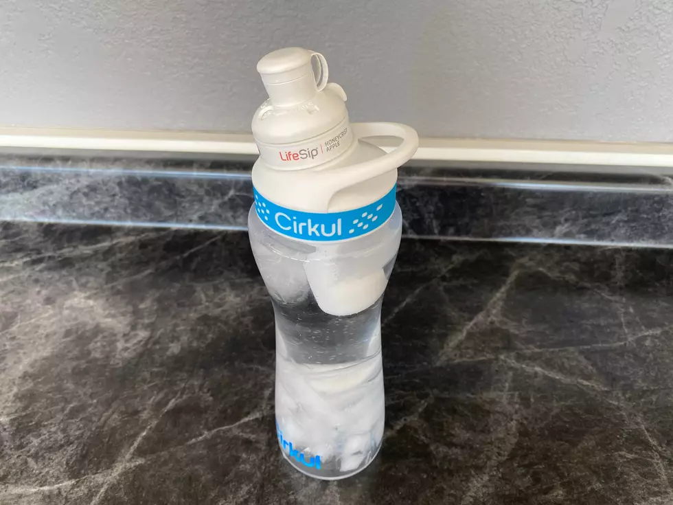 I Bought This Viral TikTok Water Bottle So You Don’t Have To